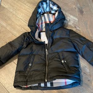 Burberry Black Puffer Jacket with Signature Check Lining